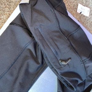 Lululemon black leggings size 1 24in inseam